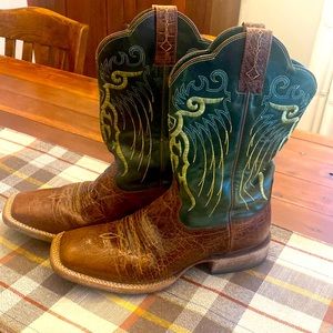 Men’s Ariat leather soled cowboy boots size 9.5